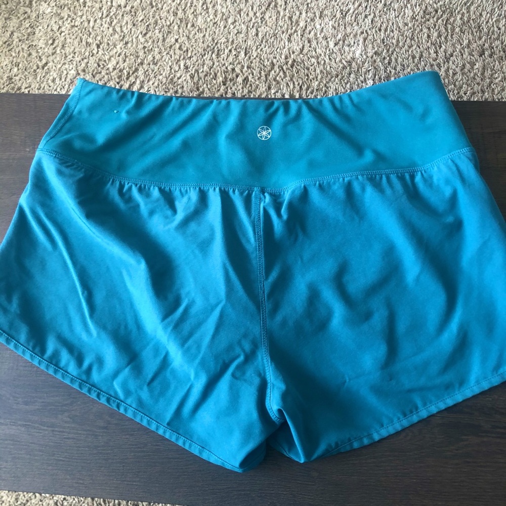 Gaiam athletic shorts